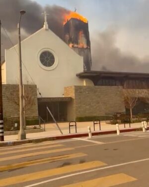 Karla Souza Instagram - The Palisades has been our family’s home for 11 years—a place where my children were born, grew up, and were surrounded by the love and care of our wonderful neighbors and this incredible community. To see it now, facing such unimaginable devastation, breaks my heart beyond words. Our kids’ schools, our churches, our library—our entire lives as we’ve known them—have been reduced to ashes.

Our hearts are heavy as we navigate the uncertainty and loss these fires have brought to this beloved community. My family and I are safe, and we’re holding everyone affected close in our hearts. Whether you’ve lost a home, a cherished memory, or a piece of the place you love, please know you’re not alone.

This community has always been defined by its resilience and generosity, and I truly believe that same spirit will carry us through this tragedy. To my friends who have reached out and held me tight during this time—thank you. To the brave firefighters and first responders risking everything to protect us, we owe you endless gratitude.

God bless you all. Let’s continue to show up for one another—with hope, love, and unity leading the way. ❤️