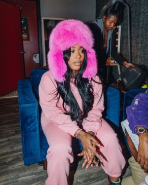 Kash Doll Instagram - Philly SOLD OUT! I Luhhhhh yalll ❤️ #thelastdolltour with the last doll 🥰

Fur @thefurandleathercentre x @fgmbespoke
