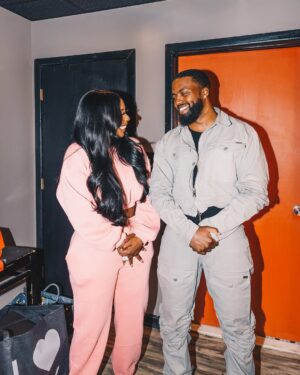 Kash Doll Instagram - Philly SOLD OUT! I Luhhhhh yalll ❤️ #thelastdolltour with the last doll 🥰

Fur @thefurandleathercentre x @fgmbespoke