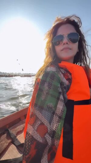 Kashish Singh Instagram - Once in a lifetime ...

The mahakumbh is a life altering experience...

Now I know, there is life before the Mahakumbh and  then there is life after the Mahakumbh.. 📿🙏🏻📿 #whatanexperience #mahakumbh #mahakumbhmela2025 #144years #yolo #feelingsoblessed #thanksgodforeverything #prayagraj #uptourism #bellavitakashish 🕉️