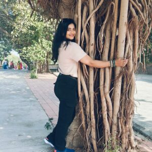 Kashmira Kulkarni Instagram - And here is A happy Ending of year 2024 with love and care by Nature ...... Always be in nature to be Pure .... 

Good bye 2024 thank you for everything you gave me 

Stay tuned for new things in new year