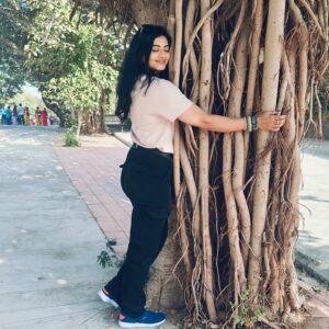 Kashmira Kulkarni Instagram - And here is A happy Ending of year 2024 with love and care by Nature ...... Always be in nature to be Pure .... 

Good bye 2024 thank you for everything you gave me 

Stay tuned for new things in new year