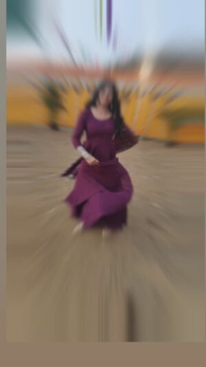 Kashmira Kulkarni Instagram - She doesn’t just turn heads; she spins the world in her direction..

#ramya #lagnanantarhoilachprem #kashmirakulkarniofficial #kashmirakulkarni #kashhmiragkulkarrni #kashmira #reels #photography