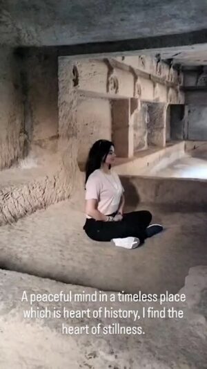 Kashmira Kulkarni Instagram - A peaceful mind in a timeless place which is the heart of history, I find the heart of stillness.

Budhha Caves - Junagadh Gujarat 

Beautiful experience 😇😊❤️

#kashmirakulkarniofficial #kashmirakulkarni #kashhmiragkulkarrni #kashmira #reels #buddhacaves #caves #cavelife #peace #peaceful #innerpeace #positivevibes