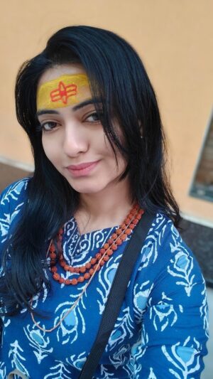 Kashmira Kulkarni Instagram - ॐ नमः पार्वती पतये, हर-हर महादेव

#somnath

Wish you all a happy new year 

#kashmirakulkarniofficial #kashmirakulkarni #kashhmiragkulkarrni #devotional #mahadev #shivbhakt #kashmiraofficial