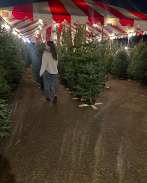 Kathryn Gallagher Instagram - tis the season and don’t u forget it