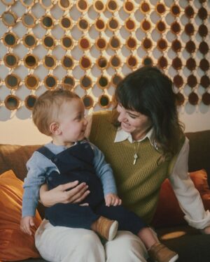 Katie Melua Instagram - Before becoming a mum, I couldn’t quite imagine how I’d manage to keep making records and still be the kind of mum I wanted to be - the kind of brilliant mum I have. But here we are, at Reeperbahn Festival a couple of years ago, making it work, day by day.

I’m so grateful to @wearemitc & @esns.nl for inviting me and Sumit Bothra of @sb3management last week to speak about parenthood in today’s music industry. 

What an honour it is to be speaking and sharing these stories.

📸 @chrisscottpham