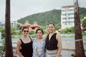 Katrina Dovey Instagram - Raw film photography from Phuket 🥰🌊