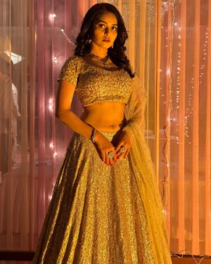 Kaushiki Rathore Instagram - I’m very fortunate that I can live many lives in one life.
Acting is not a profession or a job for me, it is my self-growth Because of this I am becoming a good person. I am able to understand people. I am able to understand their pain, life and the feelings of people. Whether it is a human or an animal,so acting is making me a good person 
And I think I am understanding life also.

STILLNESS. THAT’S ALL AND THAT’S
THE HARDEST THING.

#actorslife🎬