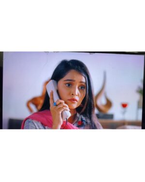 Kaushiki Rathore Instagram - I’m very fortunate that I can live many lives in one life.
Acting is not a profession or a job for me, it is my self-growth Because of this I am becoming a good person. I am able to understand people. I am able to understand their pain, life and the feelings of people. Whether it is a human or an animal,so acting is making me a good person 
And I think I am understanding life also.

STILLNESS. THAT’S ALL AND THAT’S
THE HARDEST THING.

#actorslife🎬