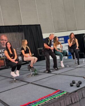 Kaytlin Neil Instagram - @thefitexpo 🫶🏻