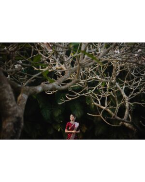 Keerthy Suresh Instagram - The Poem that I adorned…

இதயம் ரெண்டும் இசையெனவே
இன்றே இன்றே இணைகிறதே 

நட்பே காதல் துணையெனவே 
காலம் எல்லாம் வருகிறதே

#TieingAKnotInMadisar ♥️

#ForTheLoveOfNyke