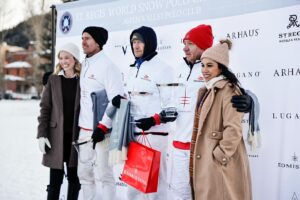Kelley Jakle Instagram - 📸: @gregdohertyphotos 
@aspensnowpolo @melissaganzi @aspenvalleypoloclub