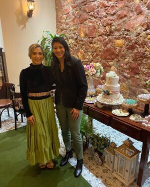 Ketlen Vieira Instagram - Hoje é o aniversário da minha casca de bala , minha dupla, minha companheira, minha amiga entre outras tantas funções que eu ela representa em minha vida ! Hoje eu quero agradecer a Deus pela sua vida  e pedir que ele de guarde de todo mal e de toda palavra má lançada sobre a sua vida , que o nosso grande Deus venha derramar chuvas de benção em sua vida ! Obrigada por ser essa pessoa mais que especial e maravilhosa em minha ! Te amo minha Roberta ❤️ @giupereabjj