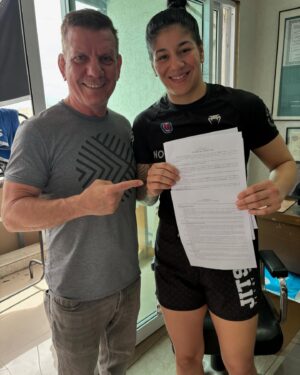 Ketlen Vieira Instagram - Próxima guerra já tem dia e hora !!! Obrigada Deus pela oportunidade de fazer aquilo que amo !! Obrigada @dede_pederneiras  por sempre está ao meu lado me ajudando a evoluir a cada dia !!! Deus no comando 🙏🏻☝🏻