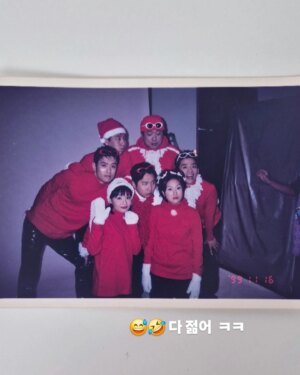 Kim Ji-hye Instagram - 명절 친정집가면 before지혜를 만나지🤭
.
인생에 젤 잼있을때 생각하면 서울예대 1학년
.
진짜 아무생각 없이 진짜 잼있었는데
.
(그러니 주니혜이 대학 꼭가라)
.
대학생활 1년밖에 못하다니...아쉽다
.
어학연수도 가고싶었는데...돈이없어😭
.
(그러니 주니혜이 유학 꼭가라 갈수있을때 엄빠돈으로)
.
20살부터 지금까지 돈만 벌었구만...
.
아직도 늦지 않았어! 가자
.
일단 주니 고3이니까...내년에...
.
그담 혜이구만😅
.
혜이 20살에 가야겠다🤭
.
그럼🤔 나 50인데...갈수있을까🤔
.
일단 말해보카 스픽 듀오링고 하고있자🤣😅🥹🥲
.
#하고thㅣ픈거하thㅔ여 
.
노홍철처럼 살고싶다🥹
.
인생은 혼자다🤨
.
50에 떠난다😃
.
일단 당신은 라디오 골든마우스받아야 하니 쭉 하고있어
.
난 잠깜 갔다올께 더 늙기전에😉
.
#박준형김지혜