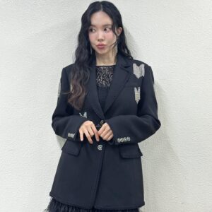 Kim Na-hee Instagram - 가요무대 오늘밤 10시🩷
