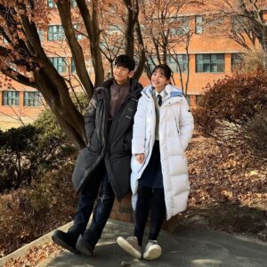 Kim Si-eun Instagram - 👉아름답게 지훈이와👈