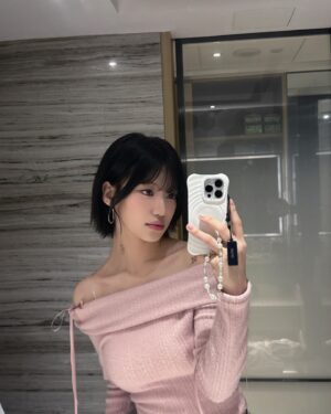 Kim Si-yoon Instagram - 我爱你🤍