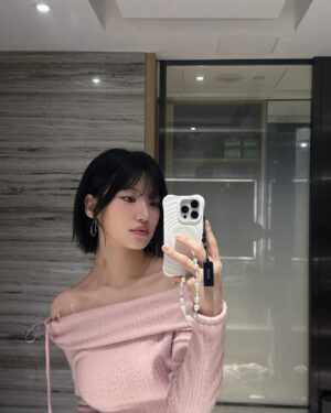 Kim Si-yoon Instagram - 我爱你🤍