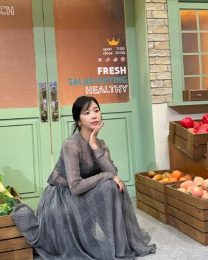 Kim Ye-won Instagram - 오늘 tvN 7:40 놀라운토요일♥️
같이 보자아아아아아 🐾