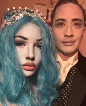 Kimberley Kates Instagram - One of my favorite holidays…this year I was the Corpse Bride for those who asked. 🧟‍♀️👰🏼 

Each Halloween, my sister transforms her garden into a whimsical wonderland, creating a magical escape where everyone can immerse themselves. She truly outdoes herself… 🧚🏻

And this year we were treated to live music with her husband’s band. 💗👻💗

#corpsebride #halloween #costumes #timburton #kimberleykates