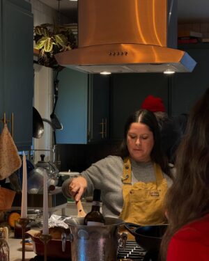 Kimberly McCullough Instagram - That’s how we Xmas 🎄