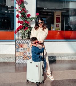 Actress Kishwer Merchant HD Photos and Wallpapers February 2025