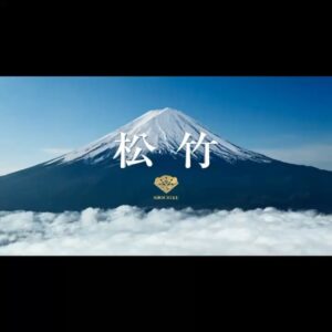 Kokoro Aoshima Instagram - ・
改めまして、1月31日公開
映画「遺書、公開。」
絹掛愛未役で出演させていただきました
・
序列1位の姫山さんが自殺した事により起こる事件。
葬儀の次の日、クラス全員に姫山からの遺書が届く。
死んだ姫山の遺書がなぜ教室に？ 1位の彼女はそもそもなぜ自殺したのか？ 遺書は本当に姫山が書いたのか？
衝撃の事態の中、姫山の自殺の真相に迫るべく、25人全員が自分の遺書をクラスメイトの前で公開することになる。
・
絹掛ちゃんは不登校の女の子ですが、学校で姫山さんの遺書を公開し合っていると聞き、不登校の自分に唯一手を差し伸べて寄り添ってくれた姫山さんのために、真実を話そうと立ち向かいます。
姫山さんがそんな事するはずがない、姫山さんはそんな人じゃない。そんな思いの中、葛藤し一歩進む絹ちゃんと、そして何より25人それぞれの思いを是非劇場でご覧になってくださると嬉しいです。

 #遺書公開