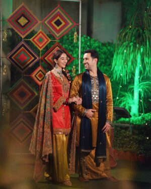 Kritika Avasthi Instagram - Sabna nu Lohri diya lakh lakh vadhayiyaan 🙌😇🙏. 
The First our many firsts ♥️
#Pikaboo’s very first Lohri as a married couple, 
just a month in & still feels like our wedding celebrations are ongoing! ❤️✨ 
From traditional dances to enjoying sweet til-gajak, celebrating new beginnings, the harvest of life’s blessings & the joy of togetherness, what a beautiful way to start this new chapter together with @piyushk003 🥰.
Sending Love & Light to everyone,
Happy Lohri & Makar Sakrant to the world ♥️🔥💫 .
A heartfelt thank you to the talented designer & team of @ekavira.official for transforming our creative ideas to reality! 
And our hommies @celebration_houseofg @weddings_houseofg for infusing the decor, celebration with the vibrant colors & festive spirit of Lohri ✨.
#pikaboo #newlyweds #wedding #lohri #makarsankranti #happylohri #punjabi #punjab 
#FirstLohri #NewBeginnings #LohriLove