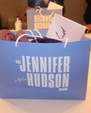 Kylie Jefferson Instagram - @jenniferhudsonshow BTS 🫡🪖💃🏽, catch us today!! The Six Triple Eight on @netflix tomorrow!!