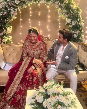 Laiba Khan Instagram - Ab khush sb ? 🌚
👗 @umshabyuzmababar 
Styling / @hassanabdullahofficial 

#kaffara 
#geotv 
#7thskyentertainment
