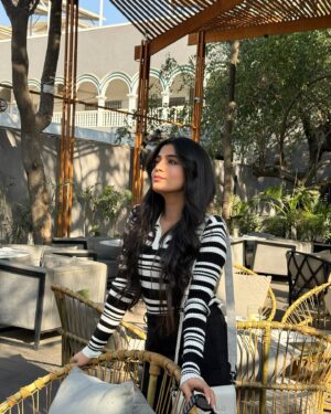 Laiba Khan Instagram - Tu mery sabar ka inaam tw nhi ~ 🍂 

Top @parien_house 
Pants @fourandcostore