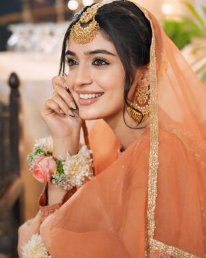 Laiba Khan Instagram - I will miss u Sitara ❤️😭 #kaffara 
Thank you all for the love and support you’ve shown to Sitara Jahan. This character will always hold a special place in my heart, and I’ll miss her dearly.❤️ 
#kaffara #7thsky #geotv