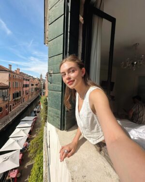 Lani Randol Instagram - Finally checking off my most-pinned city since 6th grade 😂🇮🇹🫶🏻🛶 We stayed at @sonderstays Salute Palace and it was truly the perfect location- close enough to walk to everything, but just far enough outside the tourist area that you could find great restaurants and beautiful views without the crowds. A favorite spot of our was the Libreria Acqua Alta- the cutest little new/used bookstore with so much charm. Every corner of Venice is truly stunning. We took way too many photos and it’s going to be tough deciding which ones will get a place on the wall. #SonderVenice #sponsored #veniceitaly #venice #travel #abetterwaytostay