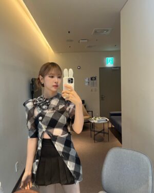 Lee Hae-in Instagram - 모두가 탐내는 토끼 🐰🐰🐰