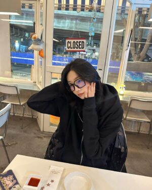 Lee Seo-bin Instagram - 새해 찐 시작