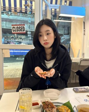 Lee Seo-bin Instagram - 새해 찐 시작