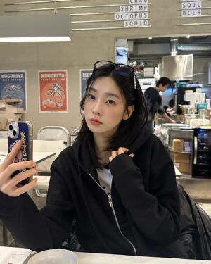 Lee Seo-bin Instagram - 새해 찐 시작