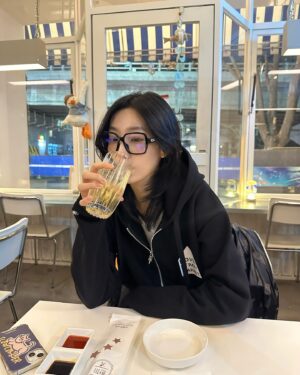 Lee Seo-bin Instagram - 새해 찐 시작