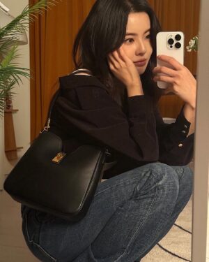 Lee Sun-bin Instagram - #CELINECAMILLE ❤︎︎
#CELINE
@celine