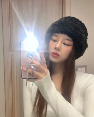 Lee Yoo-jin Instagram - 🌟 Merry Christmas Eve 🎄💓