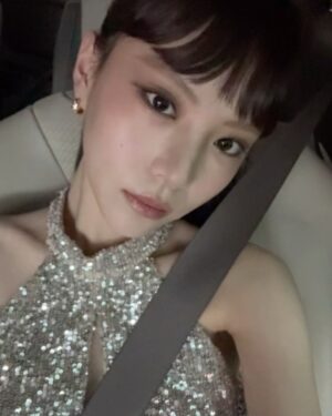 Lee Yul-eum Instagram - ❄️ ☃️❄️
