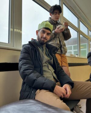 Leila Khan Instagram - SZN 3 BABY xoxoxo 

• Heartstopper fam 🤍
• Mini us’s 🥹
• “what are you doing?” 🫢
• Looking after Uncle Tom ☔️
• Proof that Kizzy can sleep anywhere, anytime in ANY thing 😴
• Smegle Rhea is arguably my favourite Rhea 🤪
• DARRAGH 🤩
• Giraffe Huey 🦒
• Three Handsome Dudes 😍
• Nothing, just Neemz 🥰
