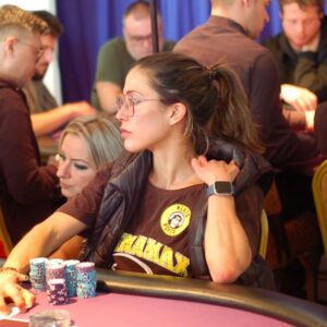 Leo Margets Instagram - Final Table en el High Roller en las WSOP-C Marrakech!🇲🇦 🌴
Qué ganassass! Feeling strong🤸🏽‍♀️💪🏻🚀
Estaremos en directo a partir de las 15h30 en el canal de YouTube de @pokermarrakech 
Send ⚡️⚡️⚡️⚡️⚡️💫❤️
.
📸 @_clubpoker_