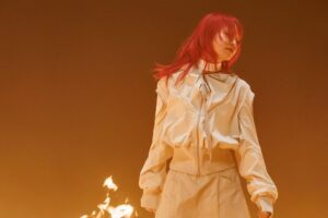 LiSA Instagram - 3/5 #LiSA
"ReawakeR (feat. #Felix of Stray Kids)"📸🎞️

🎞️ MUSiC CLiP
youtu.be/oe4XJ851oOk

🎧 Download & Streaming
lisa.lnk.to/ReawakeR_DG

💿 Buy
lisa.lnk.to/ReawakeR

#LiSARR #StrayKids #フィリックス
#俺レベ2期 #SoloLeveling