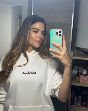 Lidia Santos Instagram - Recap semanal ✨💚
¿Cómo fue vuestra semana? 
.
.
.
#Madrid #news #goodtimes #work #loveyourself #lifestyle #goodvibes #glow #lidiasantos