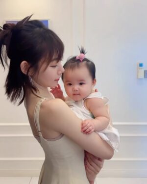 Lin Min-Chen Instagram - 今個過年好充實🧧🧨🎆