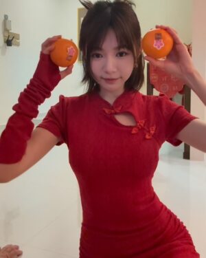 Lin Min-Chen Instagram - 初一來拜年🧧🧧祝大家新年快樂❤️健康平安❤️