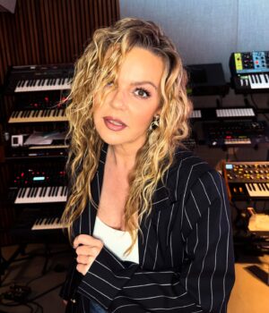Lina Rafn Instagram - In my work-mode